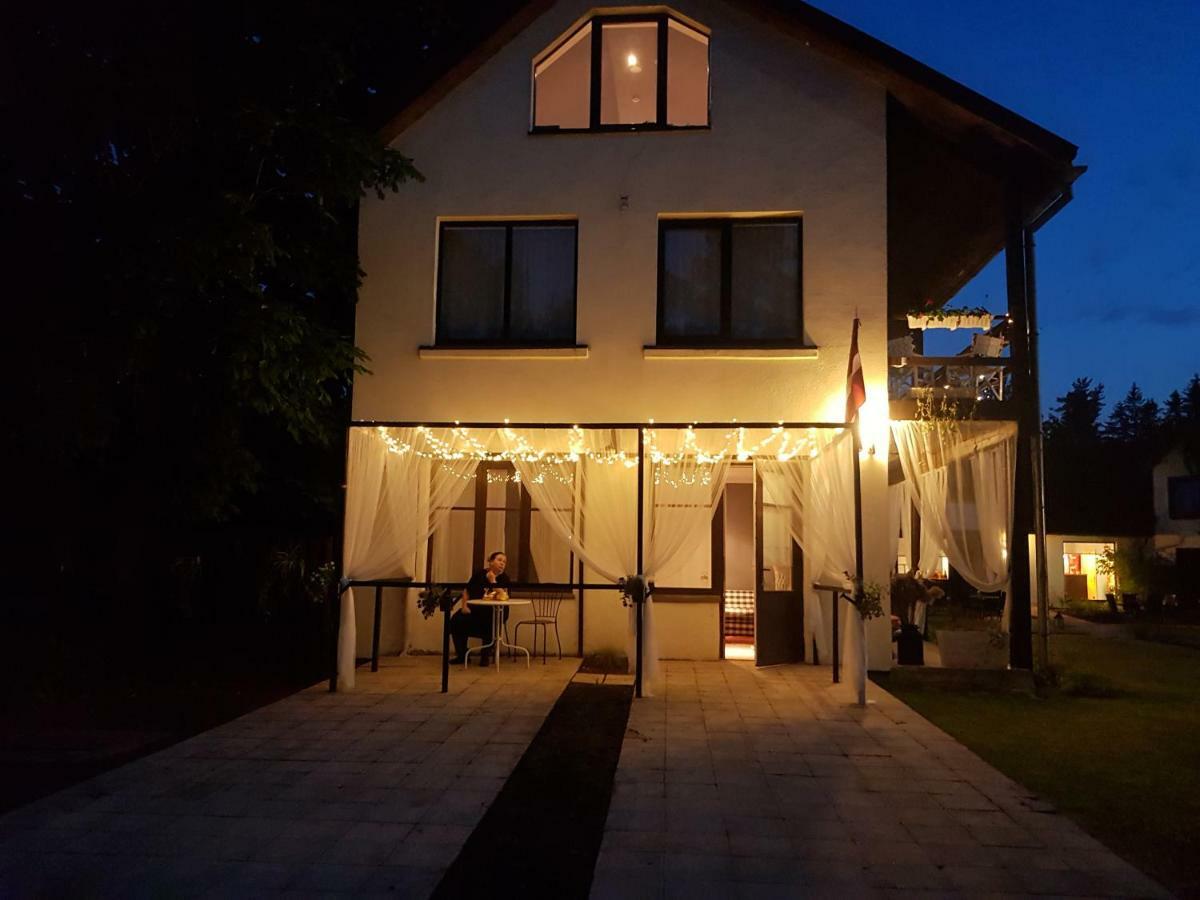 Akmens Stasti / Stone Stories Hotel Kaltene Exterior foto